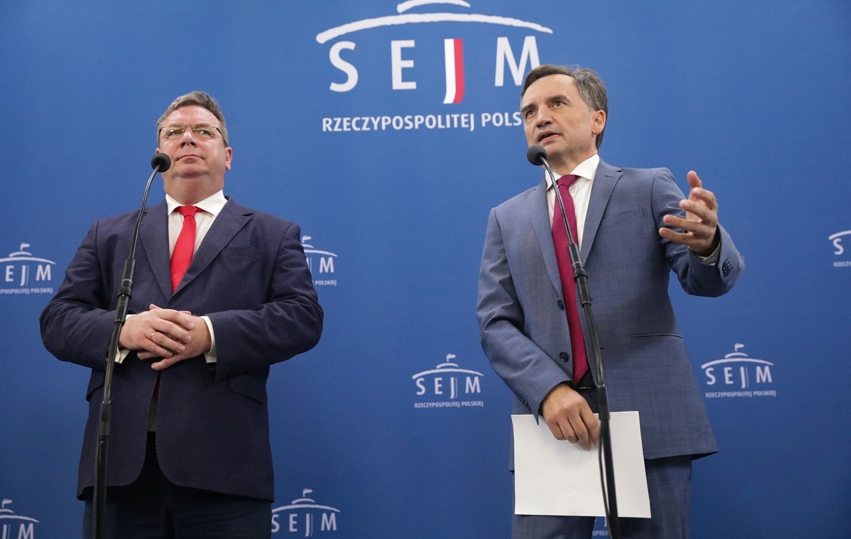 Ważniak: Żurek uderzył łomem w ustawy i konstytucję