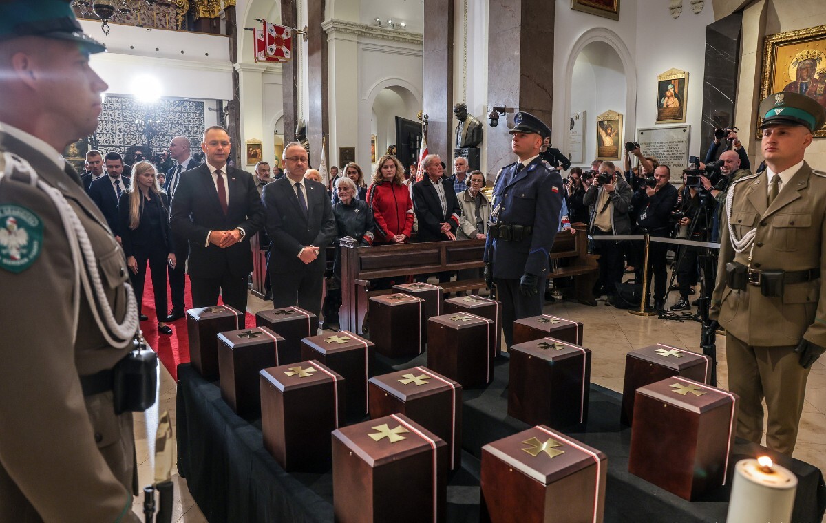 wiadomości,aktualności,wPolityce.pl Pogrzeb ofiar zbrodni katyńskiej. 