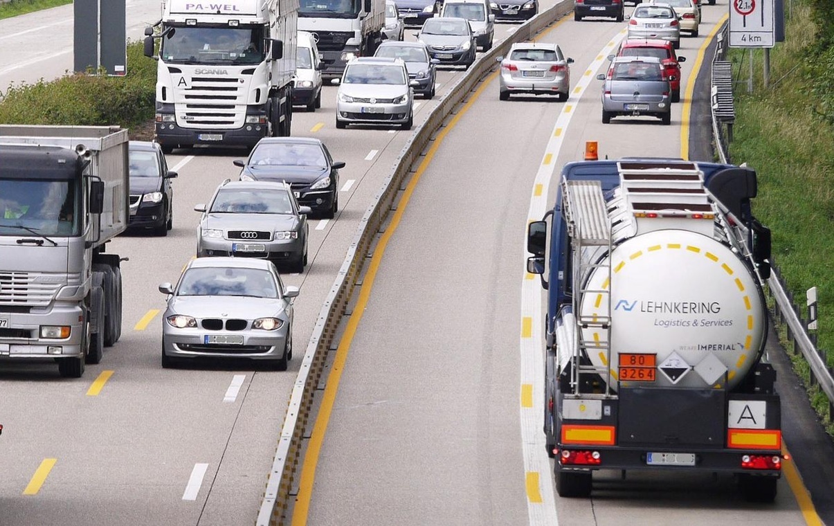 wiadomości,aktualności,wPolityce.pl Koordynator rządu Niemiec przeciw kontrolom granicznym