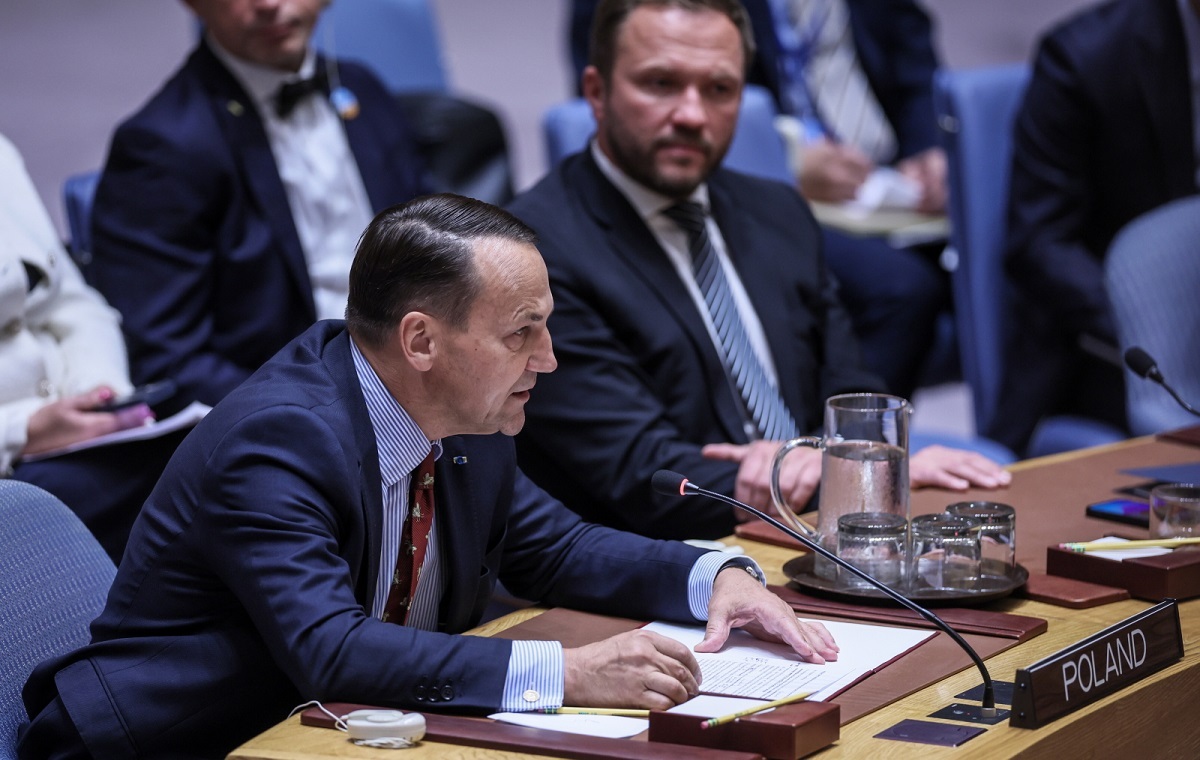 Sikorski w ONZ do Rosji: Nie skarżcie się po zestrzeleniu