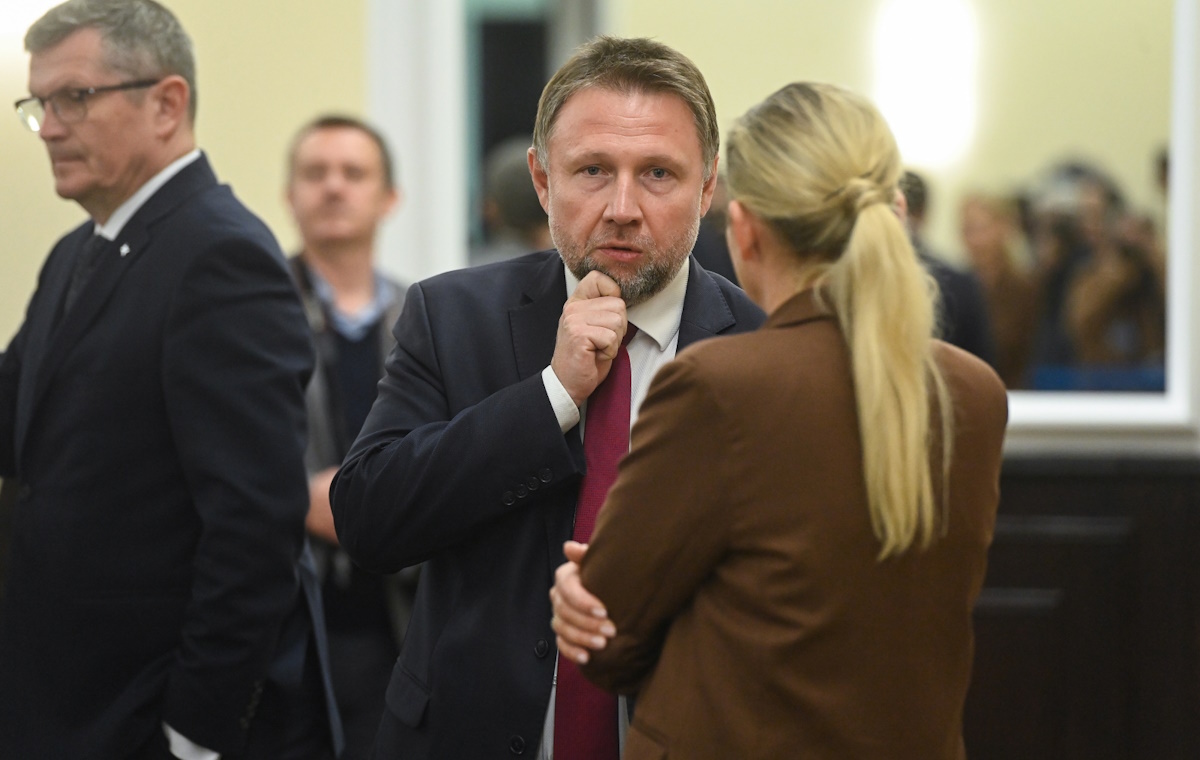 Nocna prohibicja. Kierwiński: Zawaliliśmy komunikację