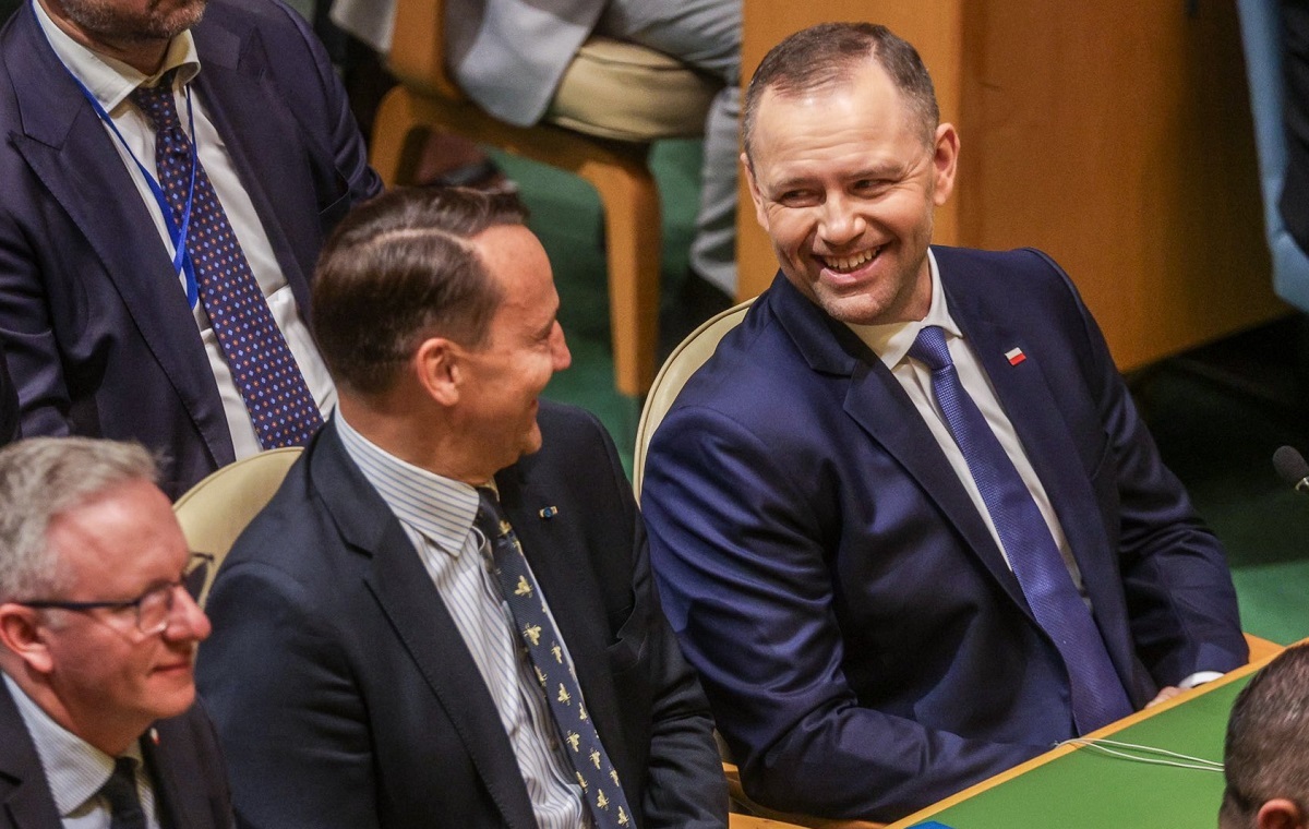 Nawrocki i Sikorski żartowali z Tuska? Przydacz ujawnia