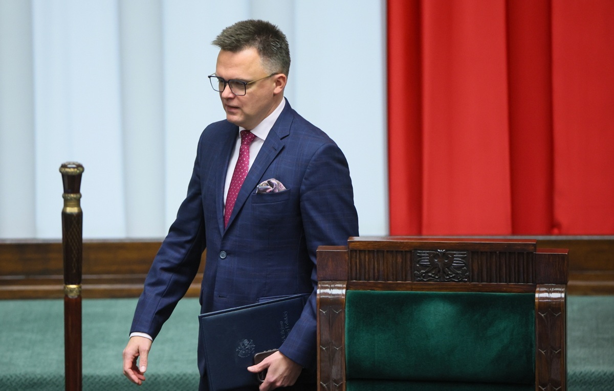 Hołownia głosował wbrew woli Tuska. Trafił na dywanik?