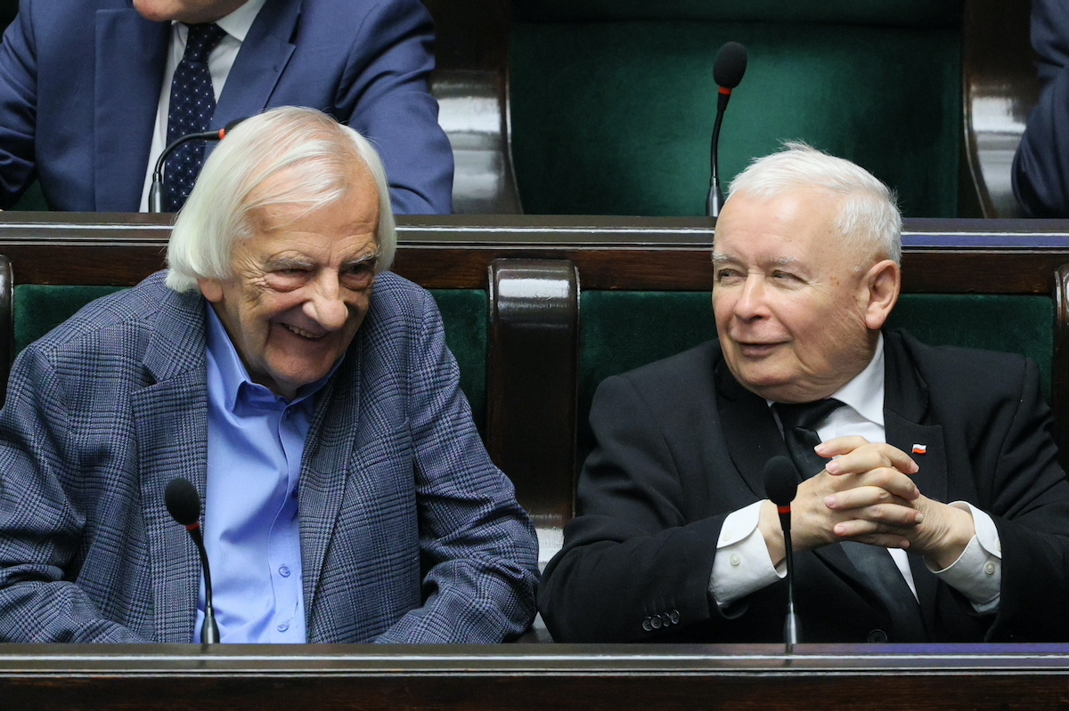 SONDAŻ Telewizji wPolsce24. PiS na czele stawki