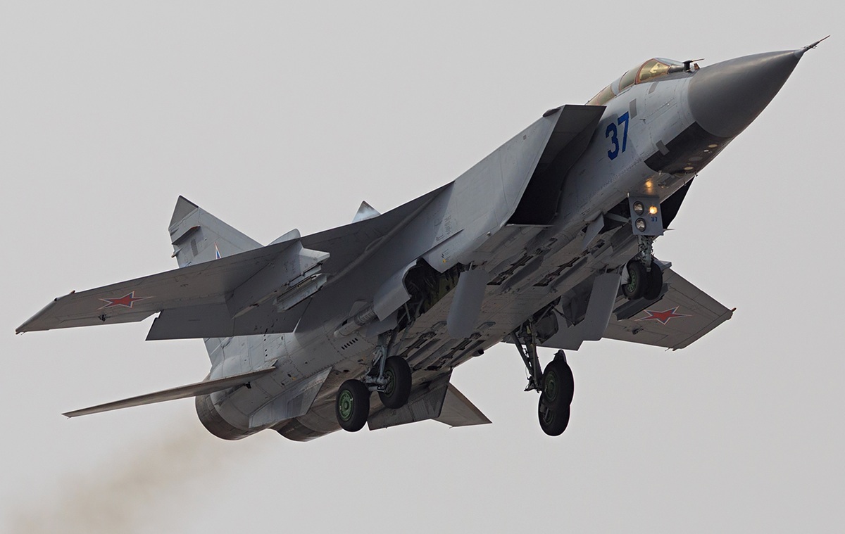 Polacy popierają zestrzeliwanie rosyjskich myśliwców! SONDAŻ