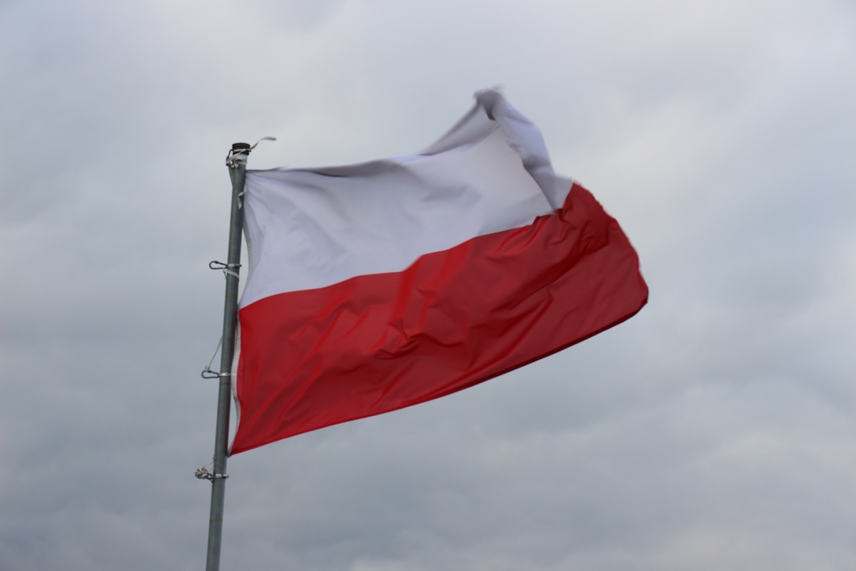 Polska ambasada na Ukrainie trafiona pociskiem! wiadomości,aktualności,wPolityce.pl Polska ambasada na Ukrainie trafiona pociskiem!