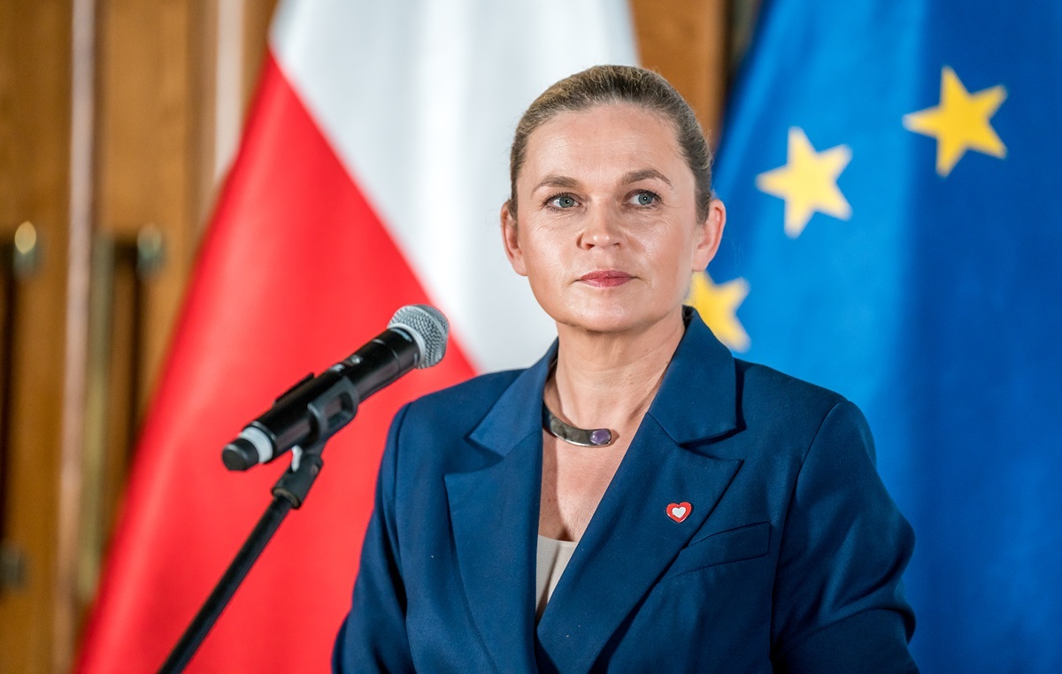 Только 39,1 процента поляков положительно оценивают работу Новацкой