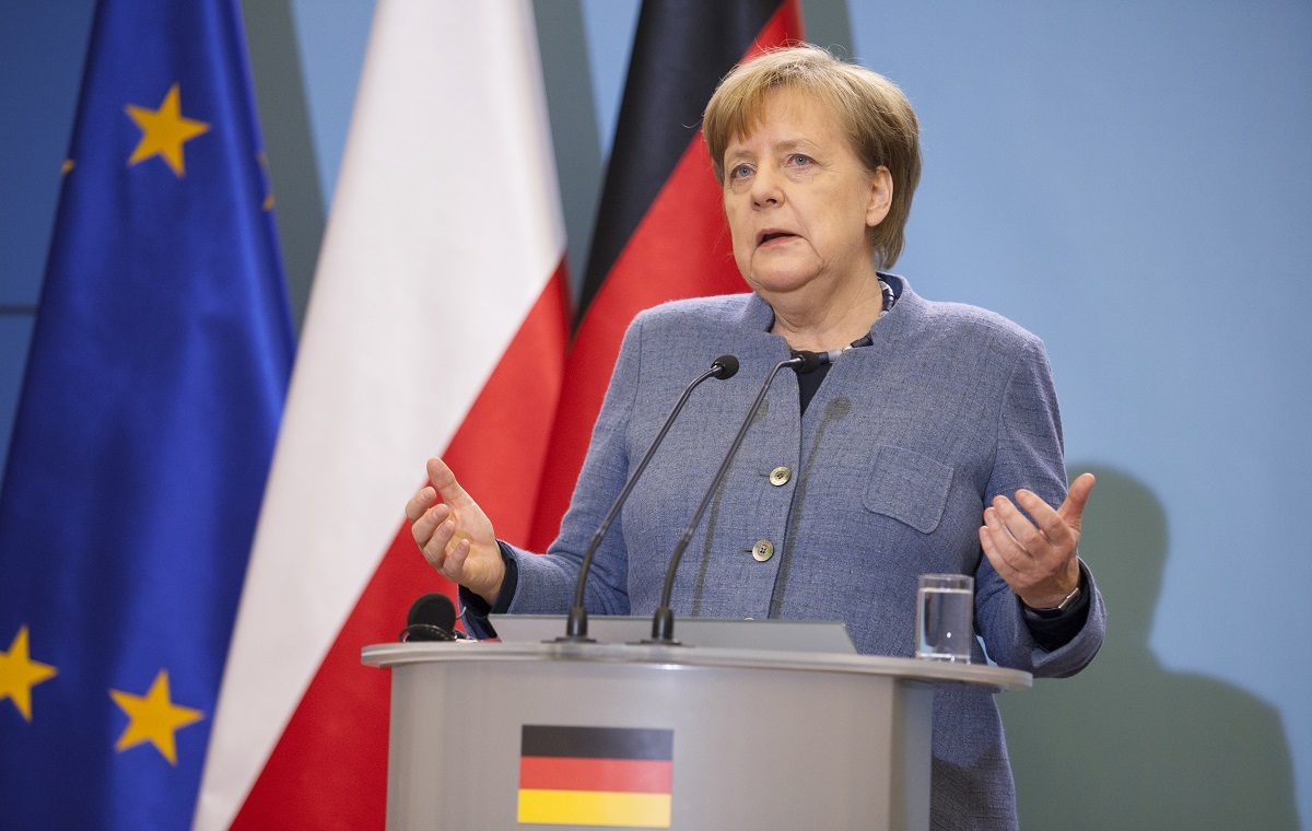 Absurd! Neo-PAP wzięła się za... obronę Angeli Merkel wiadomości,aktualności,wPolityce.pl Absurd! Neo-PAP wzięła się za... obronę Angeli Merkel