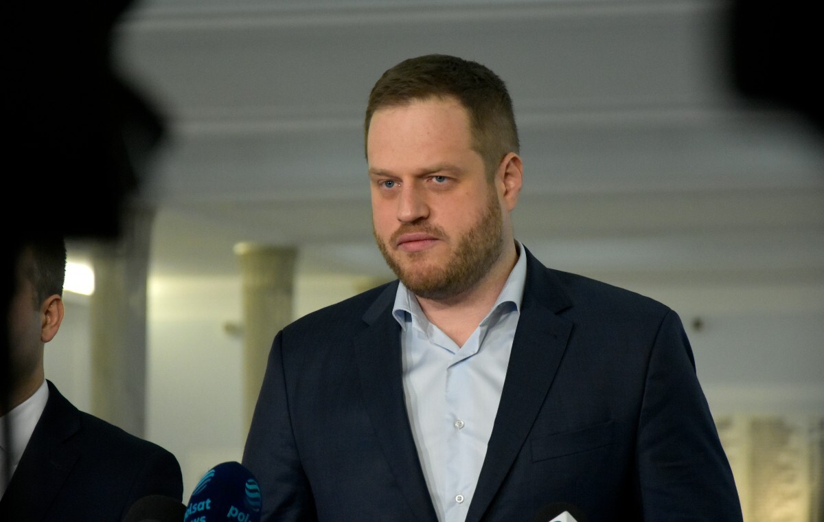 Cieszyński dosadnie o Sikorskim! "Kozak w necie..."