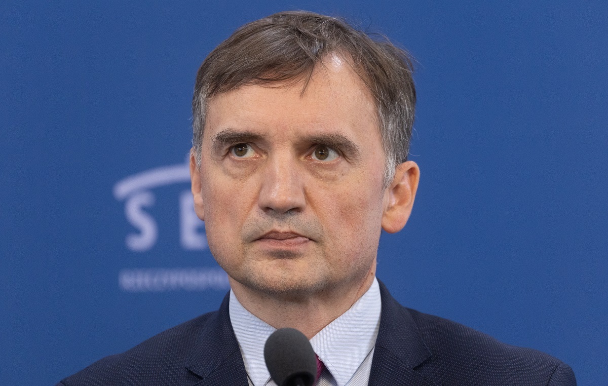 Ziobro ma dość pomówień! "Rozważę pozwanie Żurka i Myrchy"