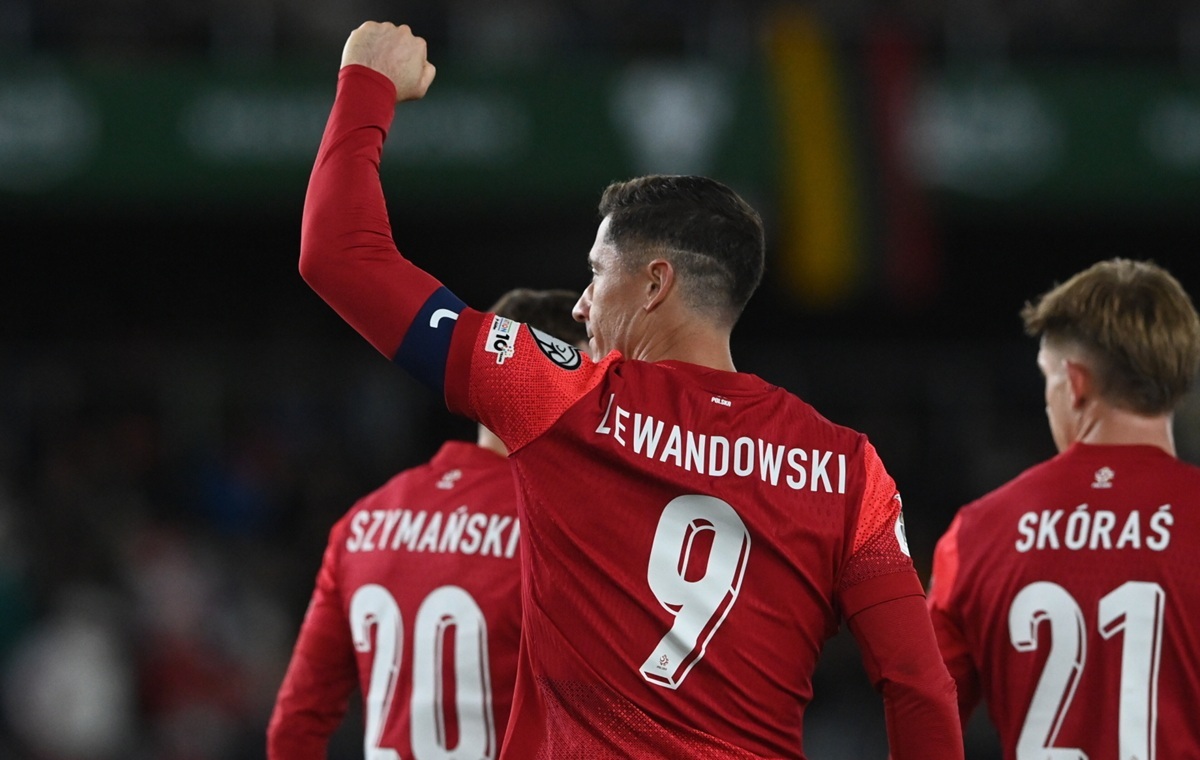 Brawo! Polska pokonała Litwę 2:0 w meczu eliminacji MŚ wiadomości,aktualności,wPolityce.pl Brawo! Polska pokonała Litwę 2:0 w meczu eliminacji MŚ