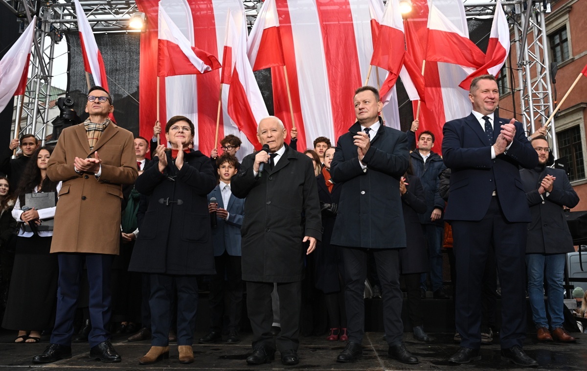 Mocny skład mówców na Placu Zamkowym