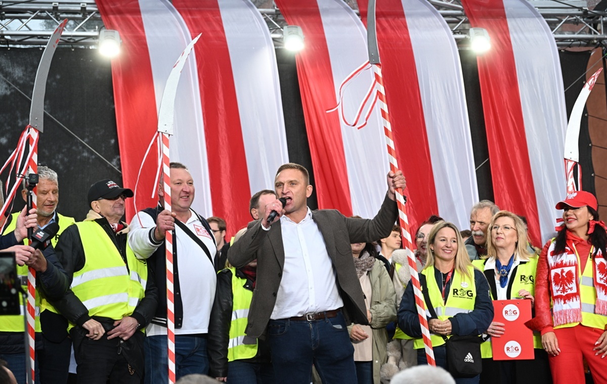 Prosecutor's office pursues Bąkiewicz. Sharp reaction from the ROG leader