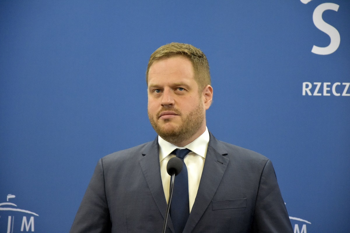 TYLKO U NAS. Cieszyński ocenia rząd na "2". Oto dlaczego!