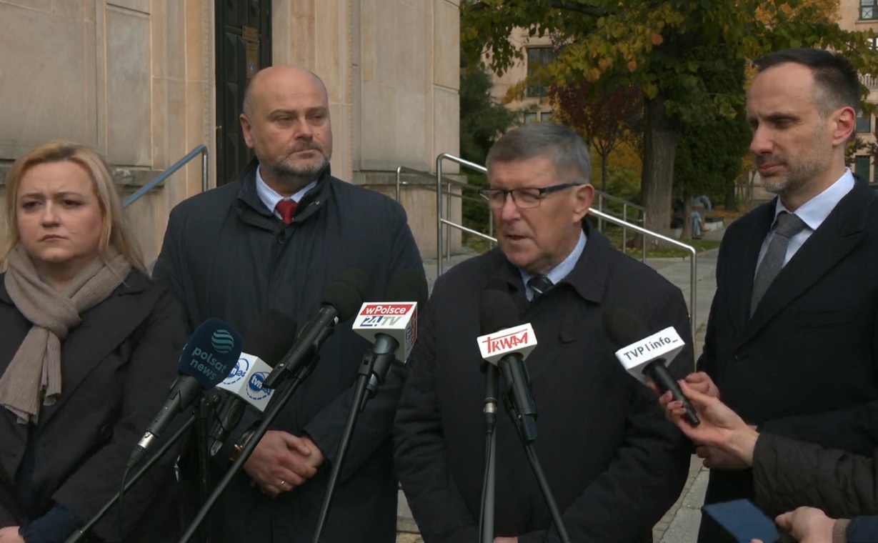 PiS: Katastrofa w finansach ma twarz Tuska i Domańskiego