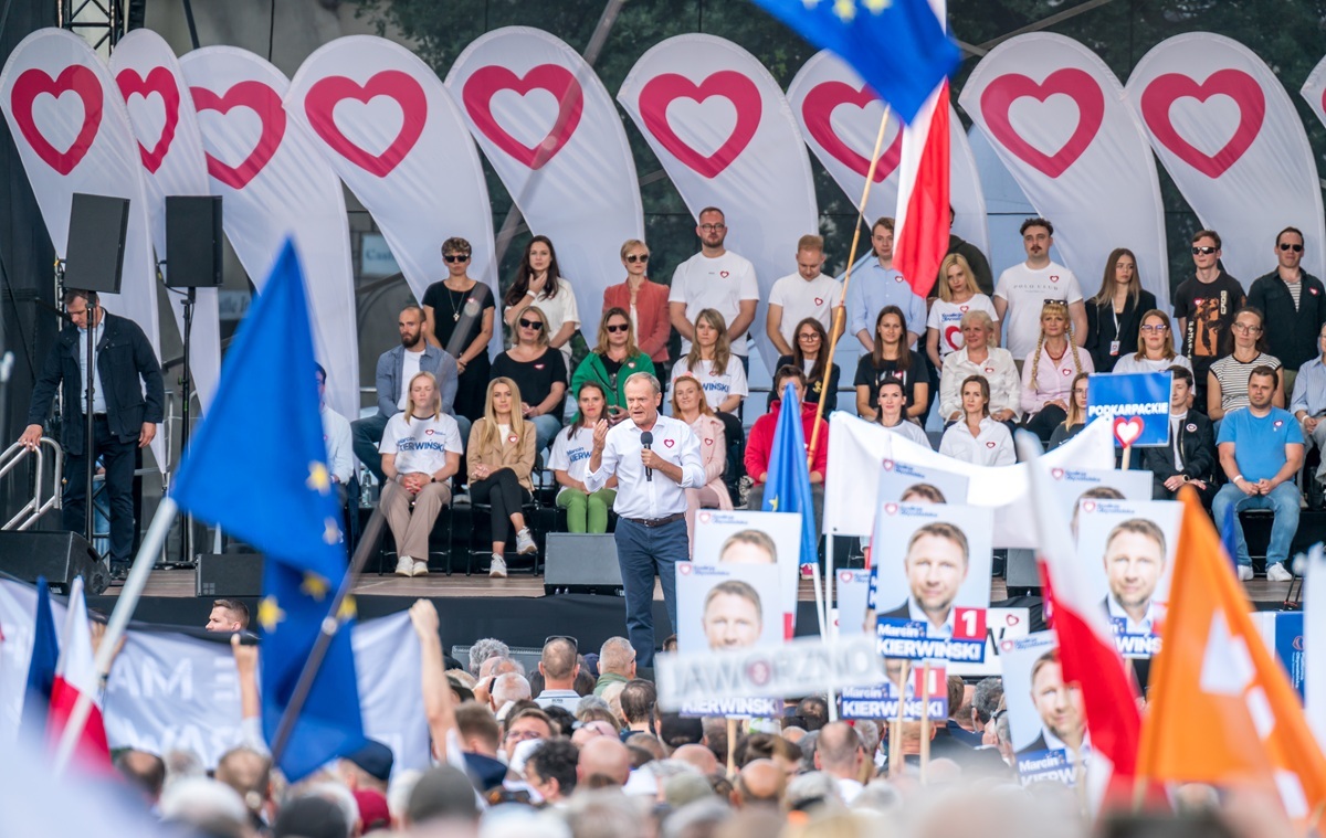 Wyciekł plan ofensywy medialnej PO na 15 października?