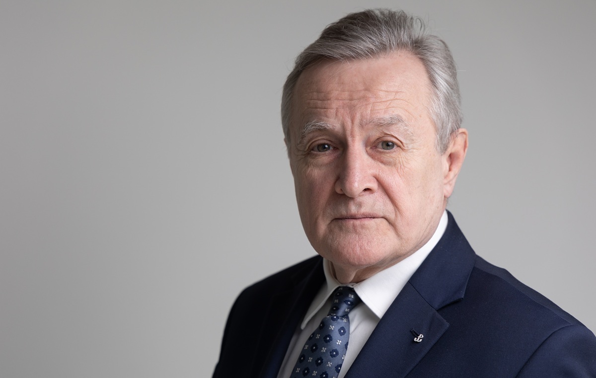 TYLKO U NAS. Prof. Gliński: Rządzący prześladują działaczy