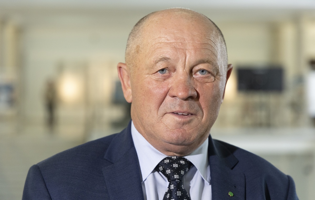 Sawicki o ustawie o osobie najbliższej: Pomagał nie będę