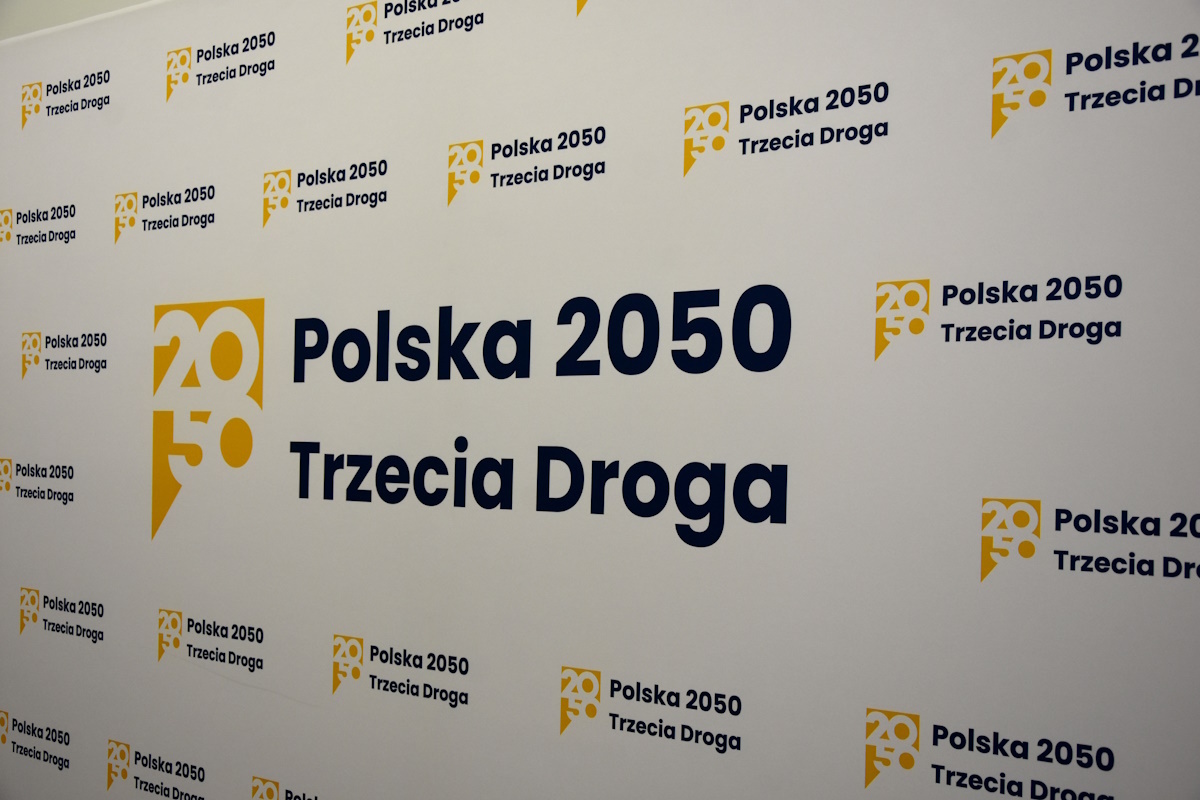 Osmolak: Machina polityczna zmieliła Hołownię, ma dość