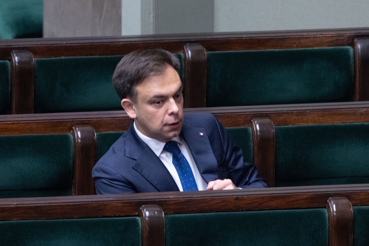 Dług publiczny rośnie o 1,1 biliona zł. Domański zadowolony