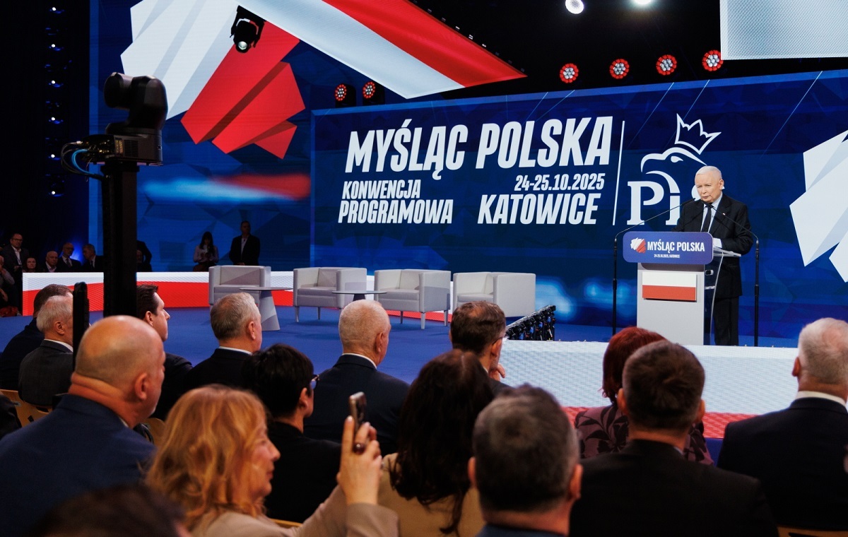 To będzie oficjalny program PiS? 500 zł dla wszystkich Polaka