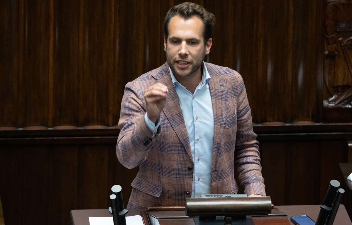 Kanthak o końcu PO: Beznadziejnej knajpie zmienia się nazwę