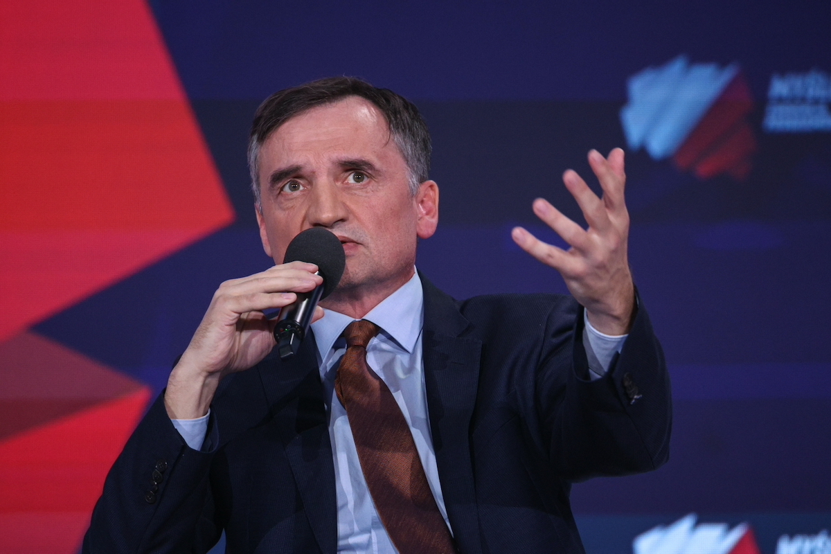 Ziobro: Nienawiść do chrześcijan jest faktem