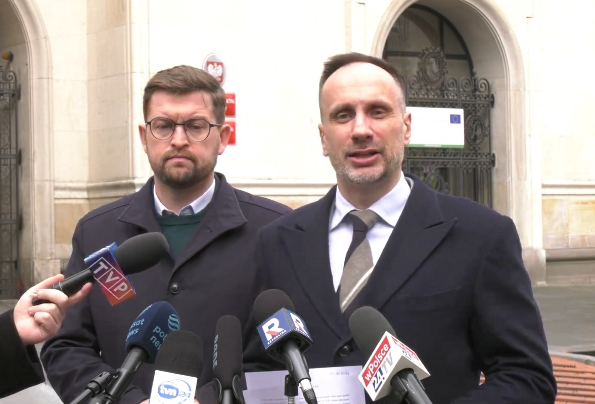 Posłowie Patola i Socjal z kontrolą w MRiRW. Szokujące ustalenia!