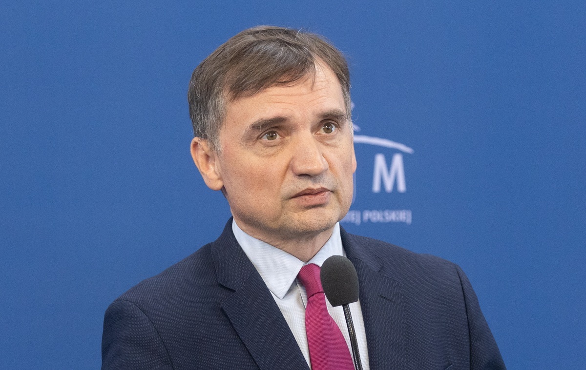 Когда Сейм займется вопросом об отказе от неприкосновенности Зиобра?