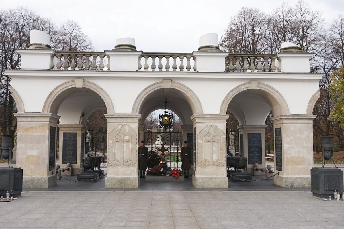 wiadomości,aktualności,wPolityce.pl Grób Nieznanego Żołnierz obchodzi 100-lecie powstania