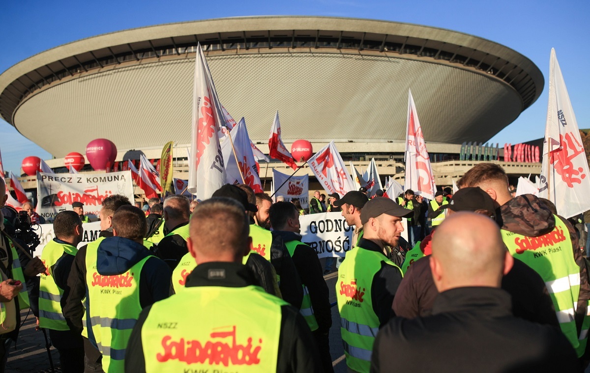 Marsz gwiaździsty w Katowicach! Związkowcy bronią przemysłu