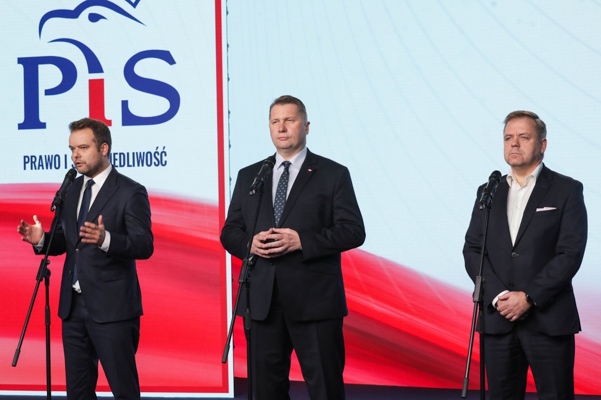 Tak "torpedują" atom? PiS alarmuje ws. wyprzedaży działek