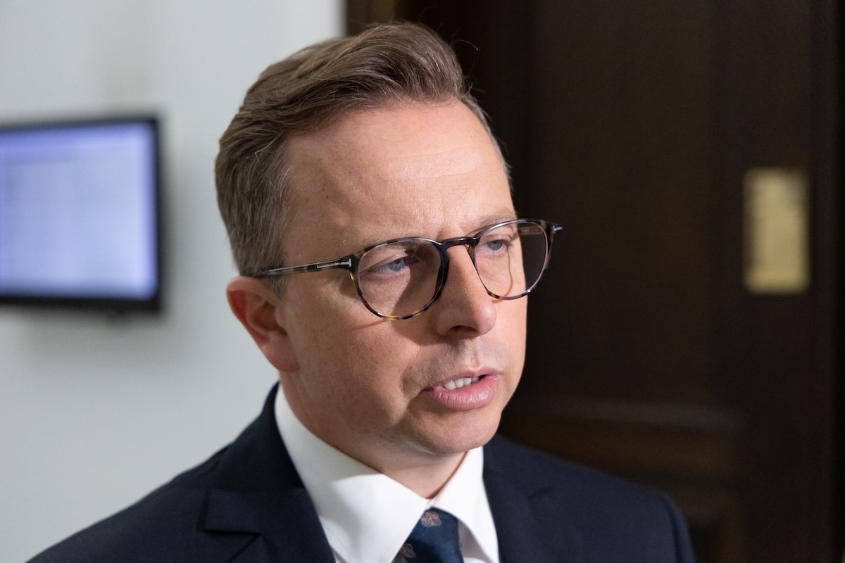 Йоньски бросается угрозами в разговоре с Высоцкой-Шнепфом