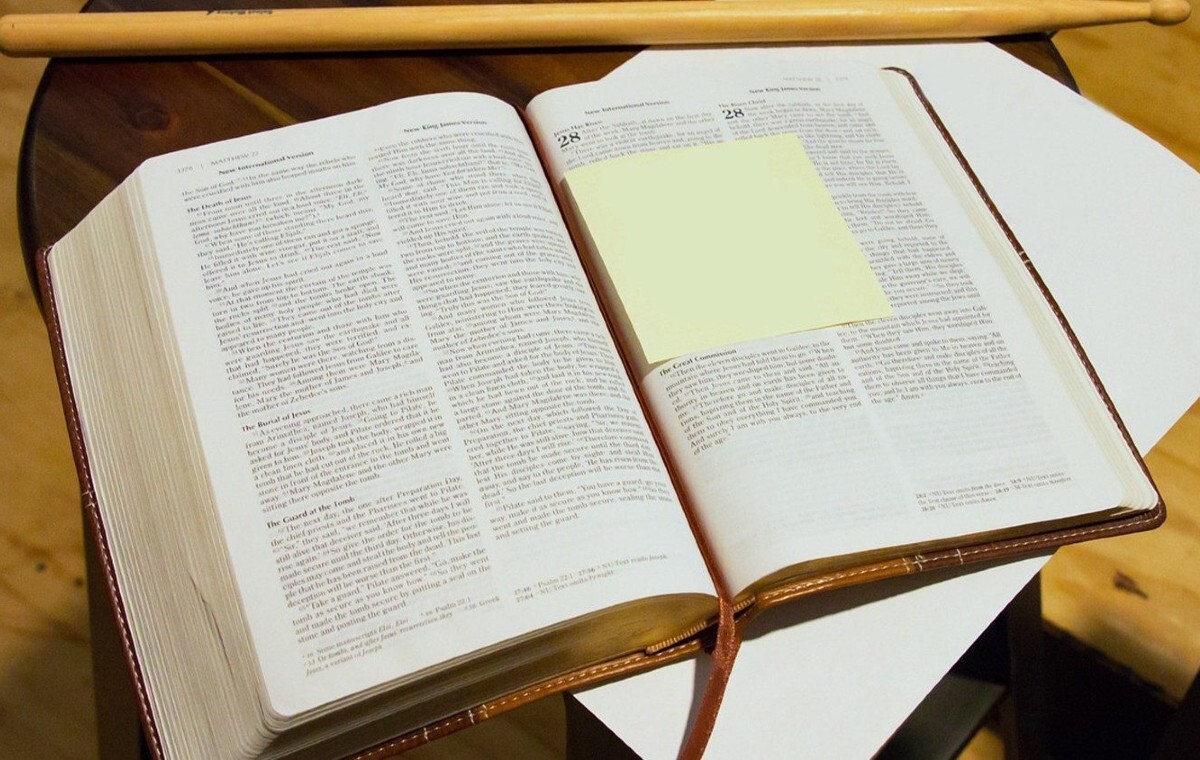 Cenzura Biblii na uniwersytecie w Wielkiej Brytanii