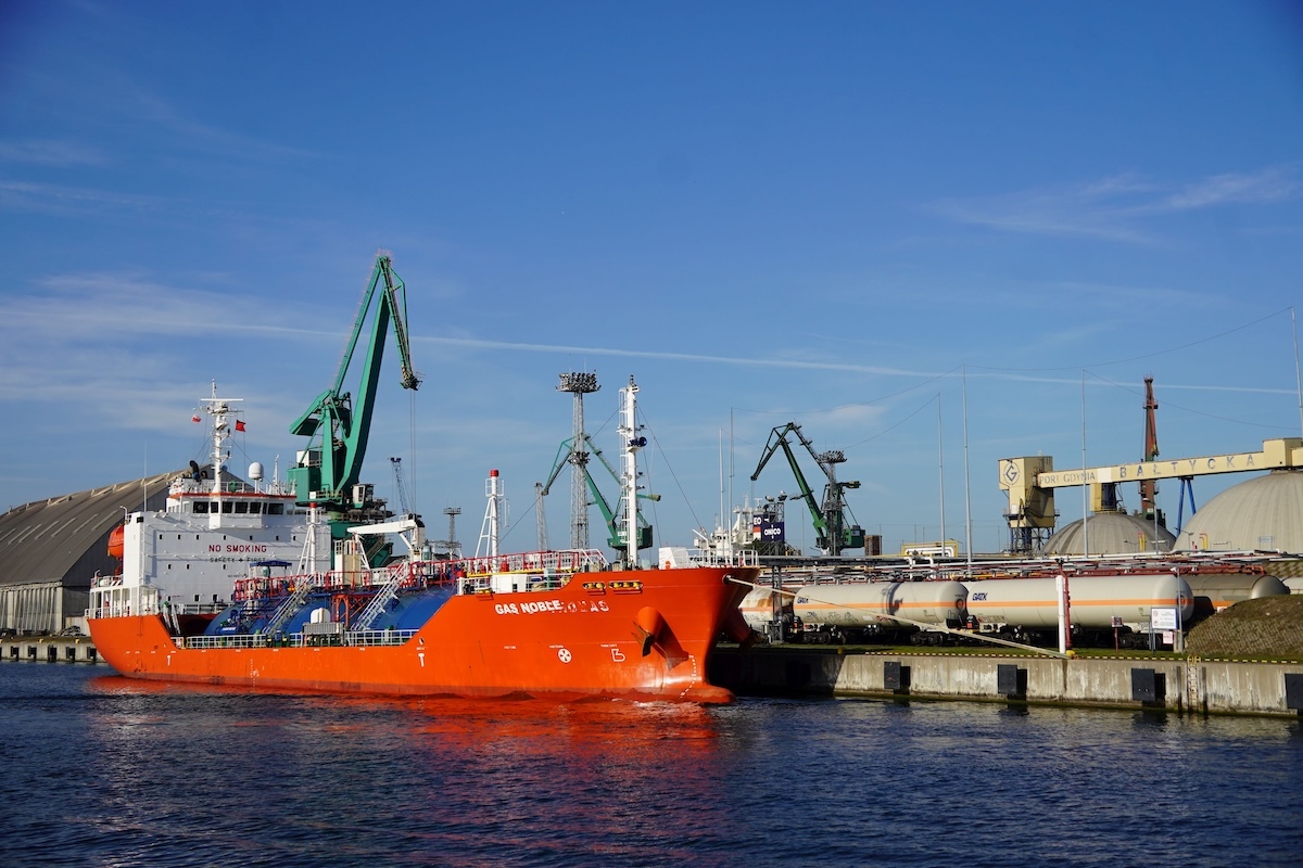 Polska pracuje nad umową z USA ws. importu LNG