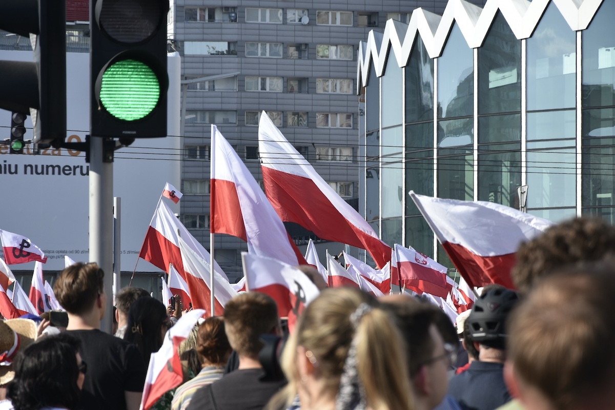 Czym jest dla Polaków patriotyzm? SONDAŻ