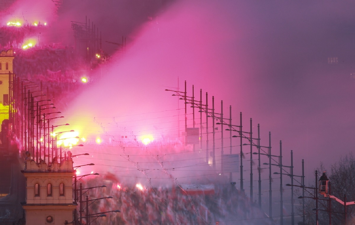 Dlaczego zgasły latarnie podczas Marszu? Ratusz się tłumaczy