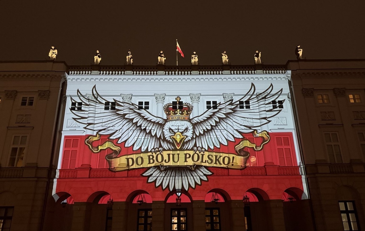 Zakazana oprawa wyświetlona na Pałacu Prezydenckim!