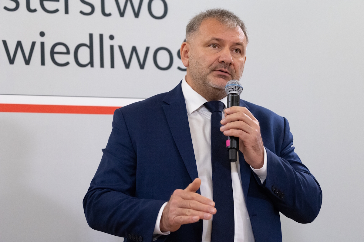 Żurek i „prawnicy” chcą prezydenta przed Trybunałem Stanu