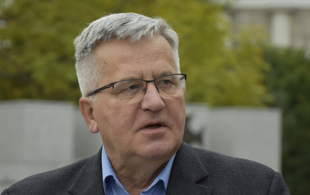 Obrzydliwe! Komorowski oskarżył prezydenta o "sutenerstwo"