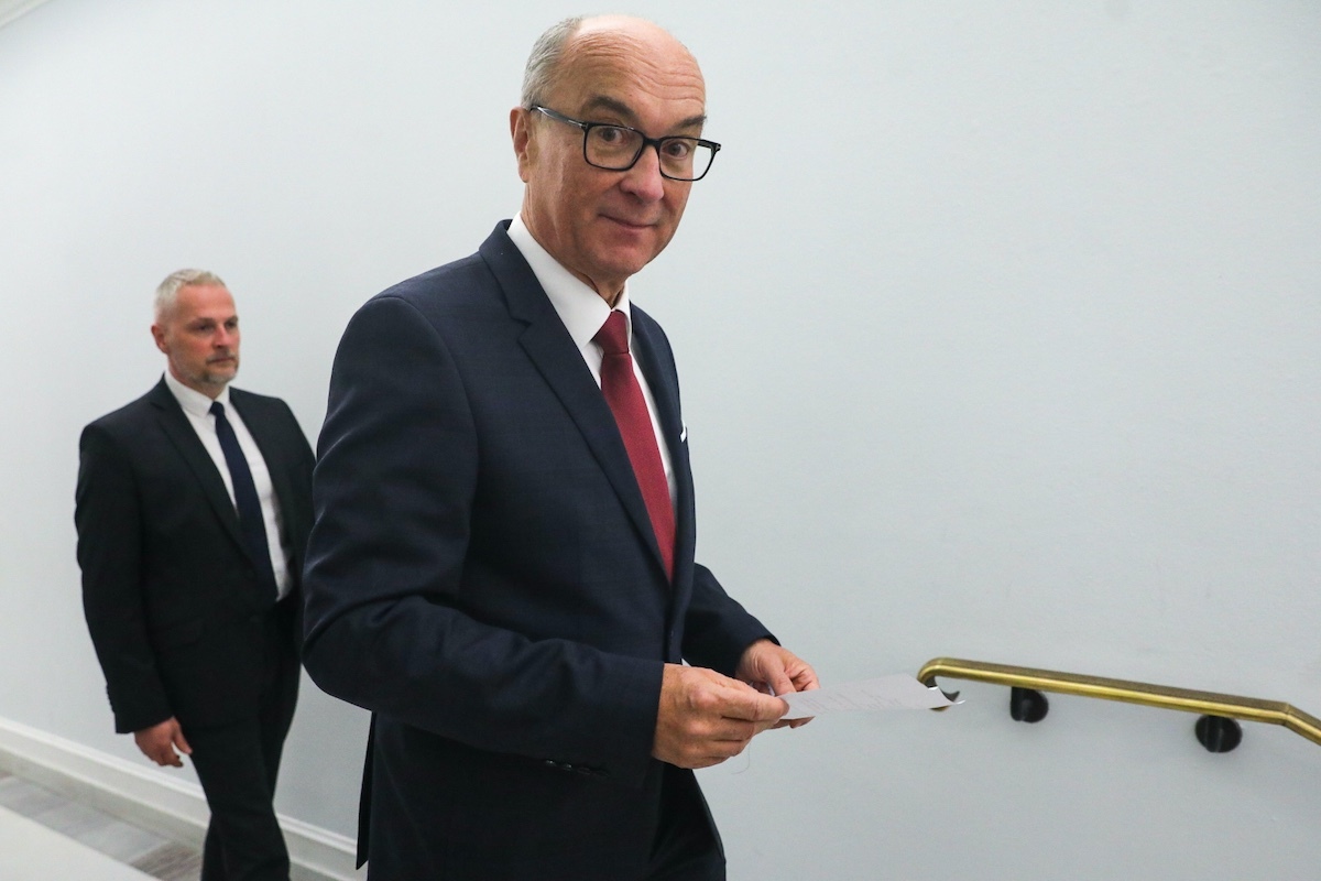 Leśkiewicz: Smutne, iż marszałkiem zostaje postkomunista