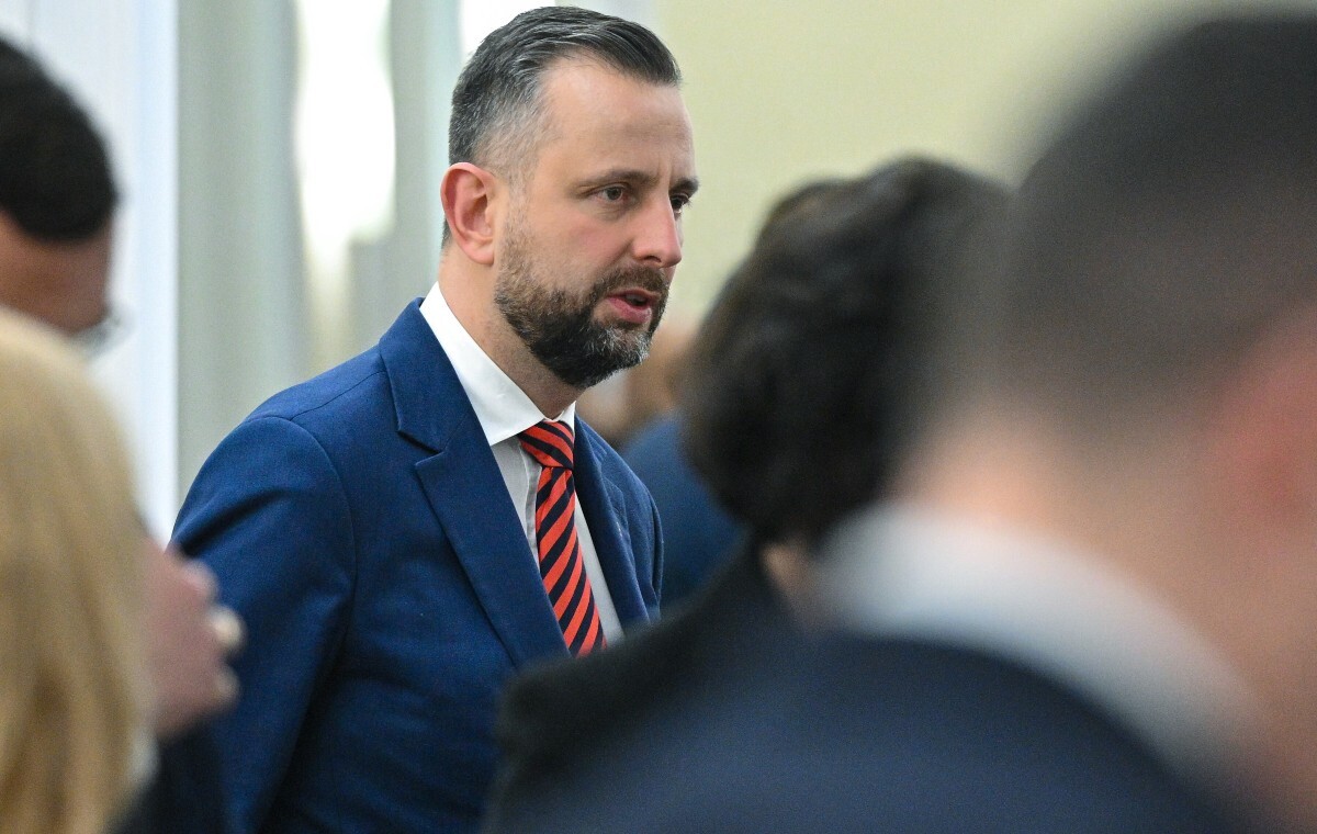 Wójcik pokazał zdjęcia! "Kosiniak-Kamysz nie jest ścigany"