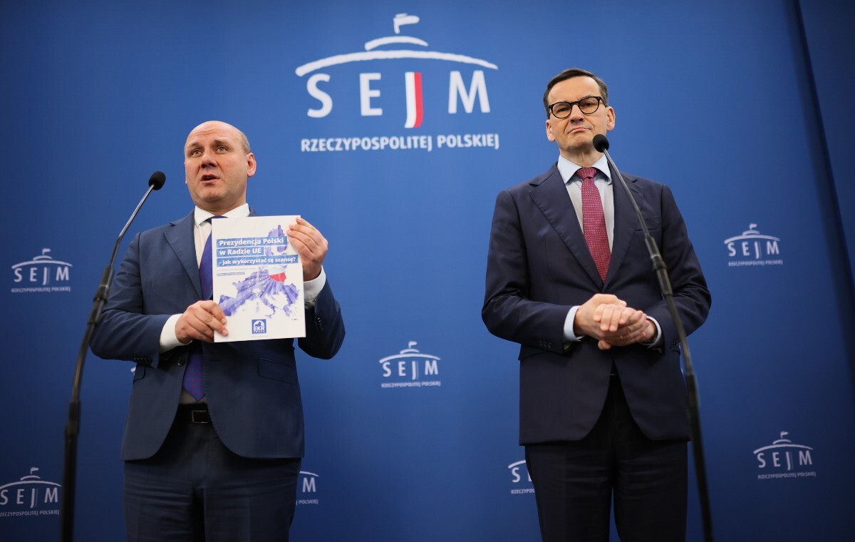 Rząd podsumował prezydencję. Morawiecki: Utracone szanse