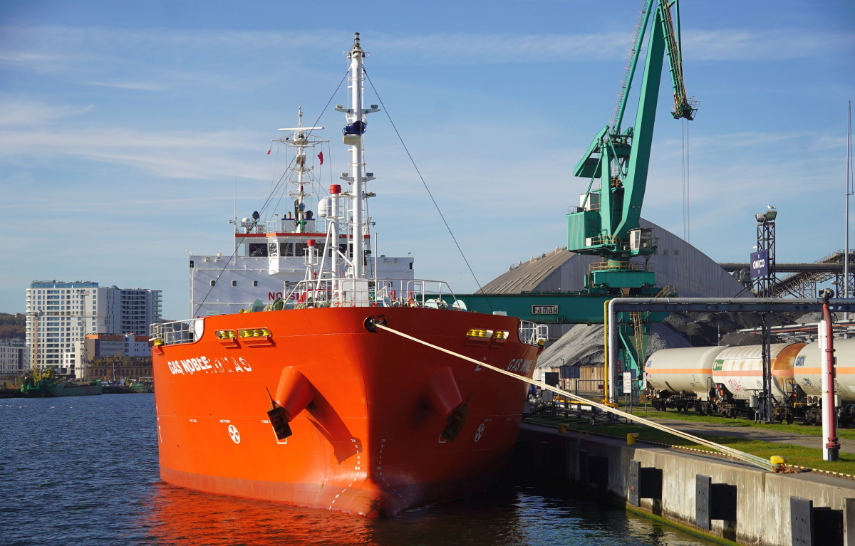 Problemy z budową gazoportu. Wadliwe pale z Algierii