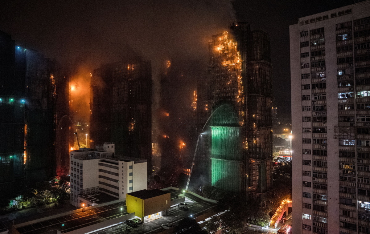 Ogromny Po ar Wie owca W P nocnej Cz ci Hongkongu 