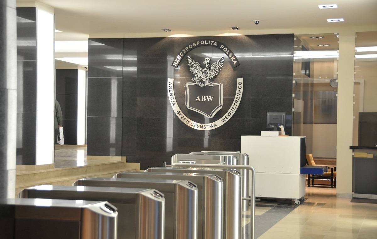 Spór o nominacje. Funkcjonariusze ABW i SKW dostali dodatki