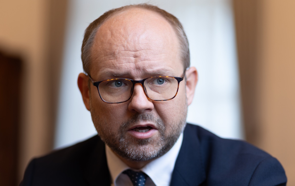 Reperacje? Przydacz:Może Tusk weźmie kredyt w Deutsche Banku