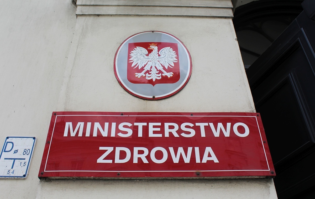 The Ministry of wellness  spent hundreds of thousands on "Top Model"