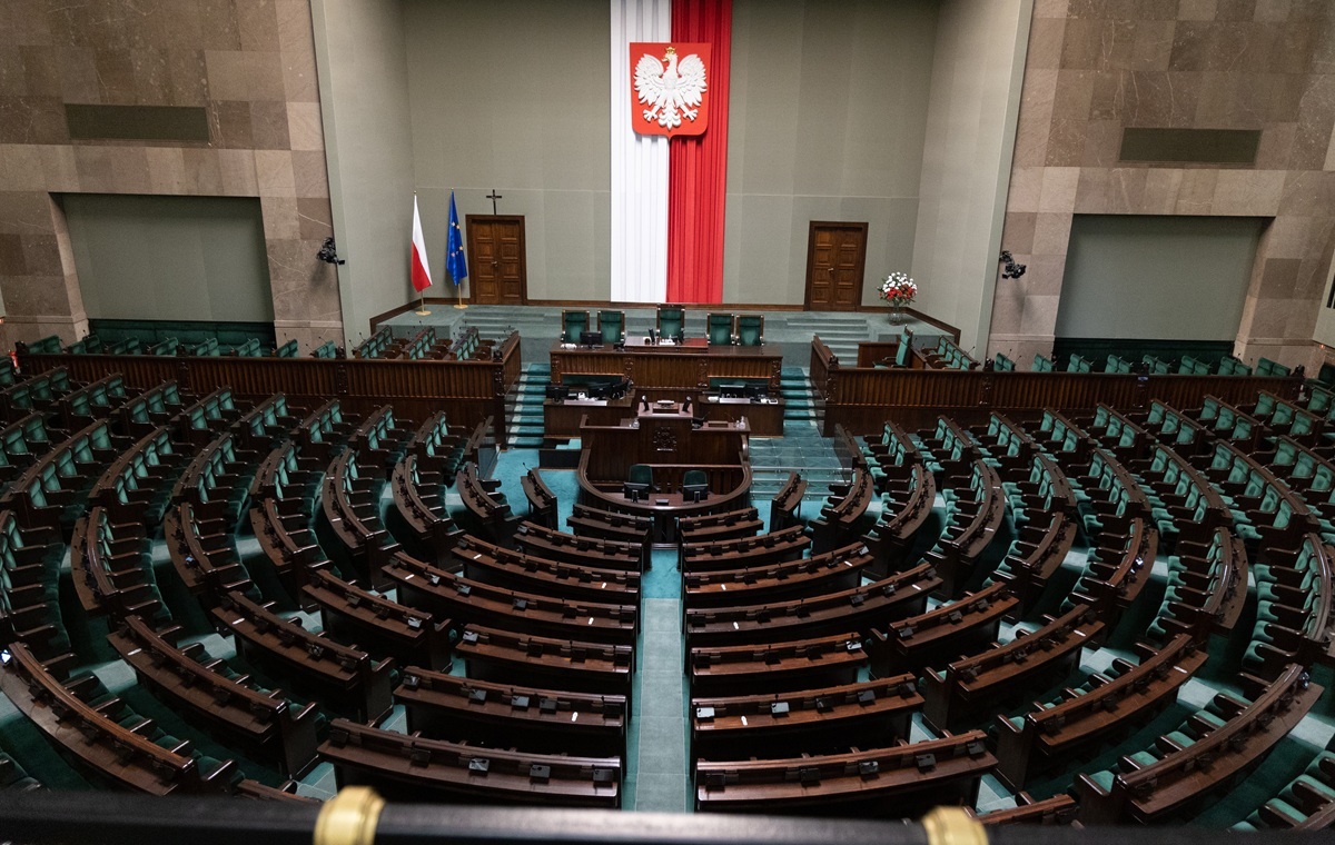 PiS depcze KO "po piętach". Ogromny wzrost poparcia