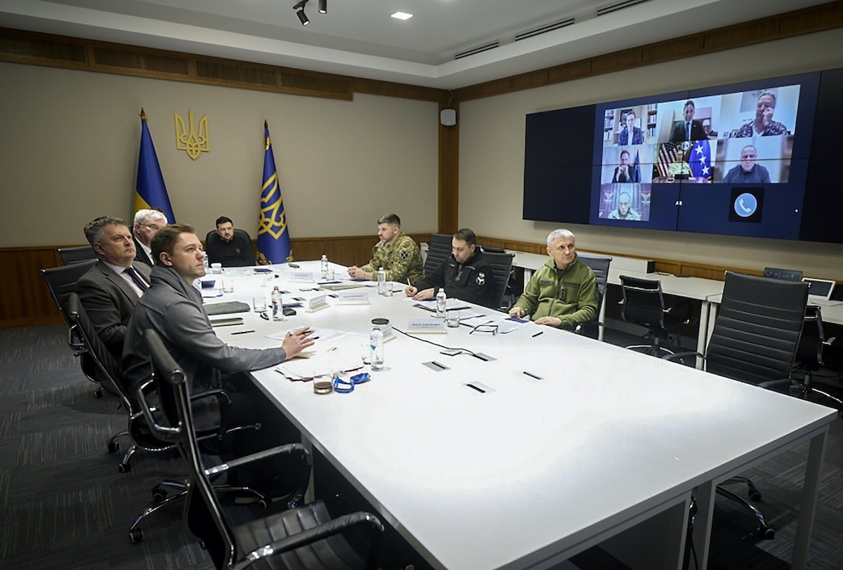 Zełenski o kulisach negocjacji. "To właśnie należy omówić"